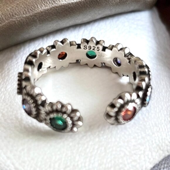 Floral Adjustable Colorful Ring - Picture 3 of 5